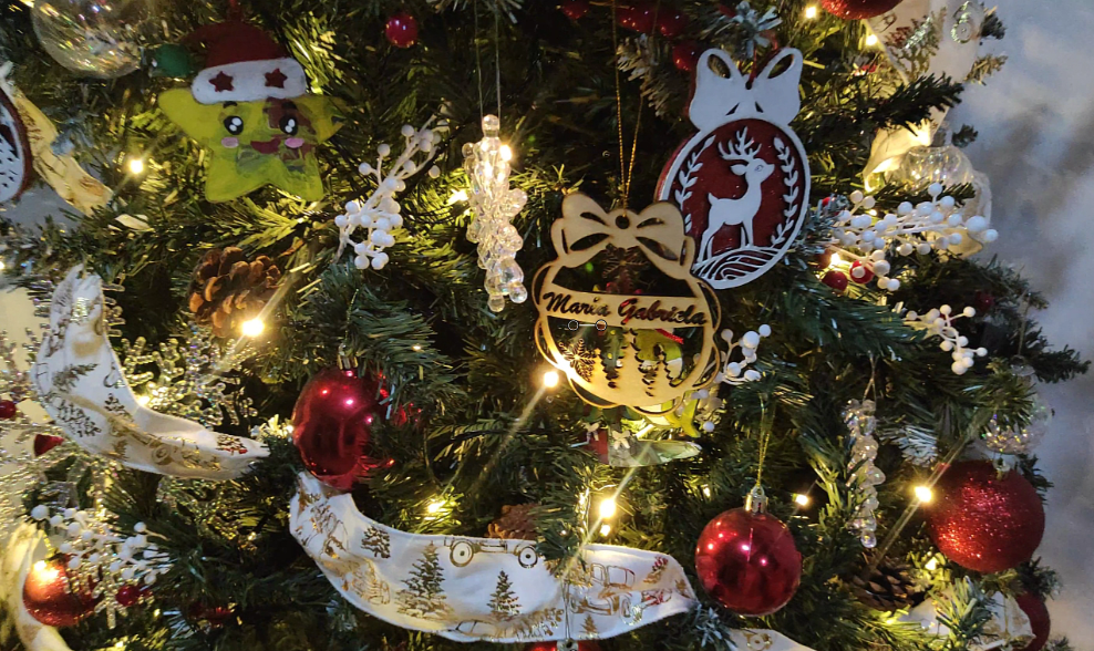 bolas de navidad en MDF personalizadas con tu nombre